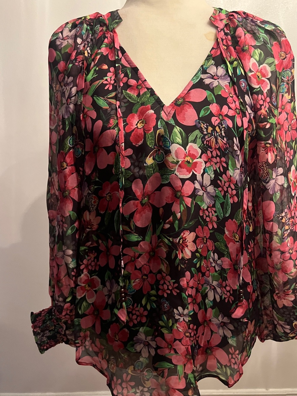 Hale Bob SILK Floral V-Neck, Boho, Western Coquette, Preppy, Designer
